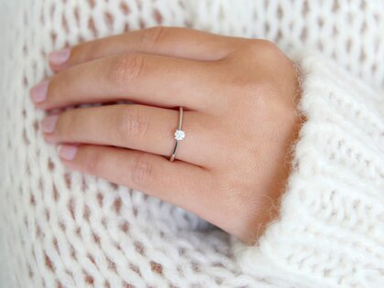 Anillo de compromiso Heaven 4 en plata 925/- con diamante de laboratorio 0,15ct E/VS