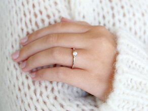 Anillo de compromiso Heaven 4 en 9K oro blanco con diamante 0,20ct D/IF
