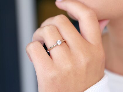 Anillo de compromiso Heaven 4 en 14K oro blanco con diamante 0,40ct H/SI