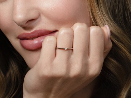 Anillo de compromiso Heaven 6 en 18K oro rosa con diamante 0,05ct H/SI