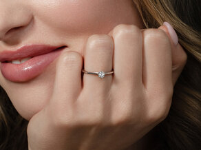 Anillo de compromiso Heaven 6 en 9K oro amarillo con diamante 0,20ct G/SI