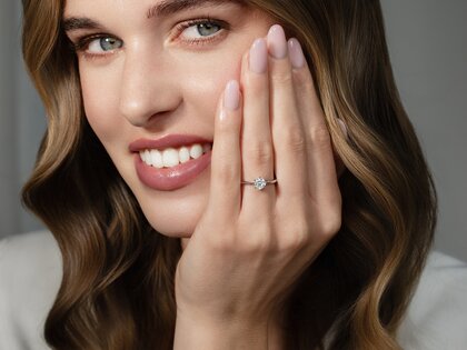 Anillo de compromiso Heaven 6 en 9K oro blanco con diamante 0,75ct G/SI