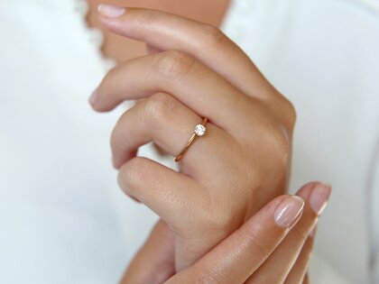 Anillo de compromiso Heaven 6 en 18K oro rosa con diamante 0,25ct G/SI
