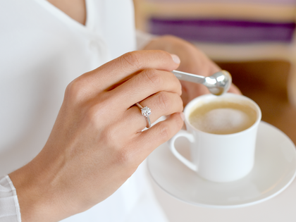 Anillo de compromiso Heaven 6 en 14K oro blanco con diamante de laboratorio 1,00ct E/VS