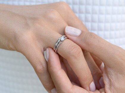 Anillo de compromiso Heaven 6 en platino 950/- con diamante 0,40ct G/SI