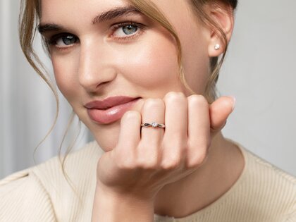 Anillo de compromiso Joy en 9K oro amarillo con diamante 0,25ct G/SI