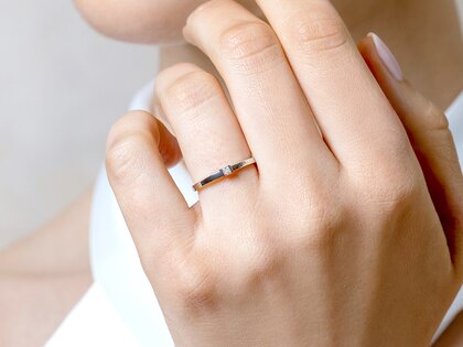 Anillo de compromiso Love en 14K oro blanco con diamante 0,04ct G/SI