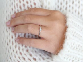 Anillo de compromiso Madison en plata 925/- con diamante 0,15ct H/SI
