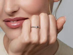 Anillo de compromiso Melody en 14K oro blanco con diamante 0,20ct G/SI