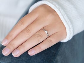 Anillo de compromiso Melody en plata 925/- con diamante 0,15ct G/SI