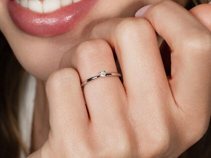 Anillo de compromiso Modern Petite en 14K oro rosa con diamante 0,05ct G/SI