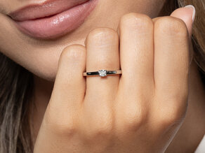 Anillo de compromiso Modern Petite en oro blanco