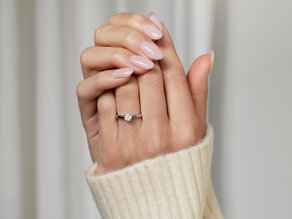 Anillo de compromiso Modern en 14K oro blanco con diamante 0,50ct H/SI