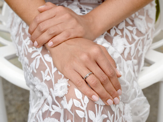 Anillo de compromiso Promise Petite en oro rosa