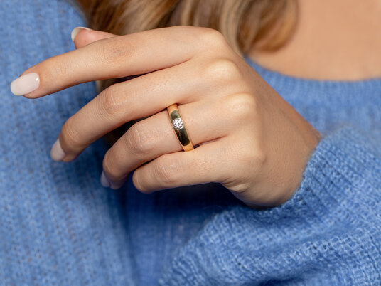 Anillo de compromiso Promise en 9K oro amarillo