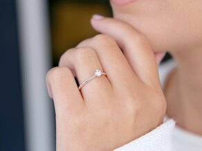 Anillo de compromiso Spirit en 18K oro blanco con diamante 0,25ct H/SI