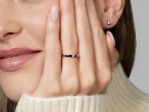 Anillo de compromiso Infinity Petite en 14K oro amarillo con diamante 0,06ct G/SI