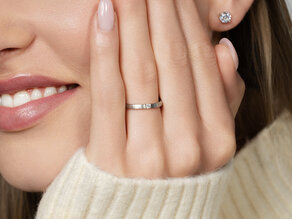 Anillo de compromiso Infinity en 14K oro amarillo con diamante 0,03ct H/SI