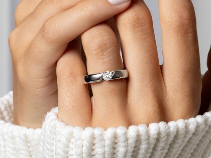 Anillo de compromiso Italic en 9K oro amarillo con diamante 0,30ct H/SI
