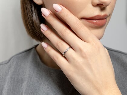 Anillo de compromiso Serenity Diamond