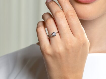 Anillo de compromiso Touch en 14K oro amarillo con diamante 0,50ct G/SI