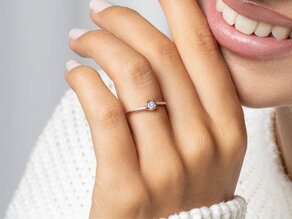 Anillo de compromiso Touch en 14K oro blanco con diamante 0,08ct D/IF