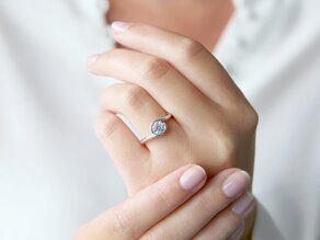 Anillo de compromiso Touch en 9K oro blanco con diamante 0,75ct G/SI