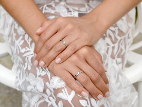 Anillo de compromiso Twist en 9K oro blanco con diamante 0,03ct G/SI
