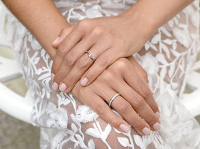 Anillo de compromiso Twist en plata 925/- con diamante 0,05ct H/SI