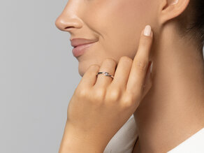 Anillo de compromiso Twist en 9K oro rosa con diamante 0,03ct
