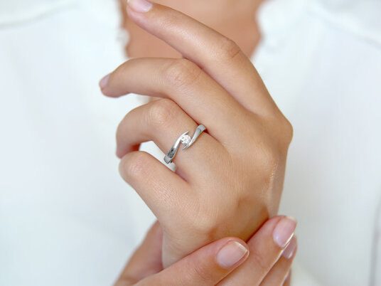 Anillo de compromiso Twist en plata 925/-